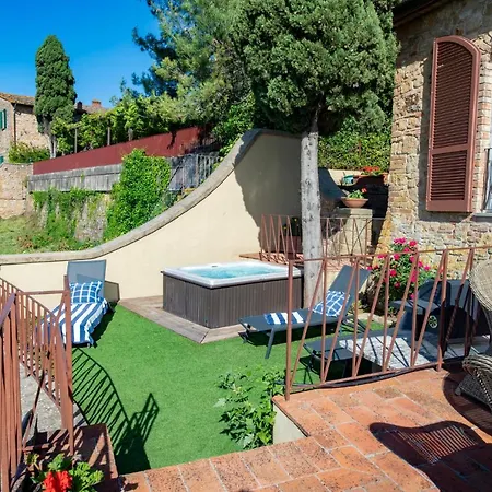 Villa Nel Borgo Di Con Jacuzzi E Bellavista *